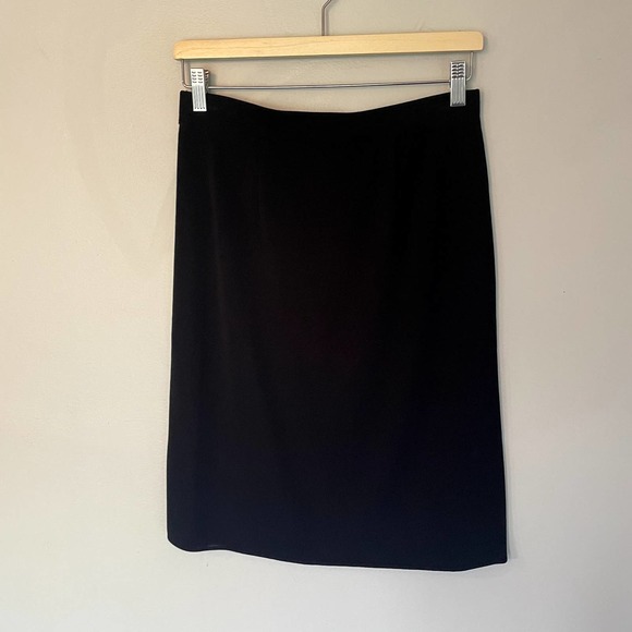 Exclusively Misook Vintage Black Acrylic Pencil Skirt in Size Small - Picture 9 of 11
